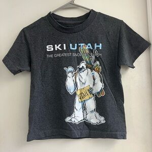 EUC Ski Utah screen printed graphic t-shirt - kids XS